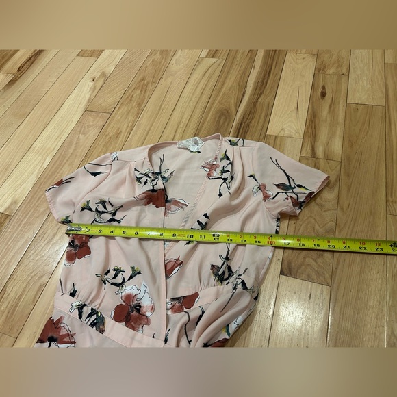 Sadie & Sage Pink Floral Wrap Mini Dress with Tie - Women’s Size Small - Picture 6 of 6